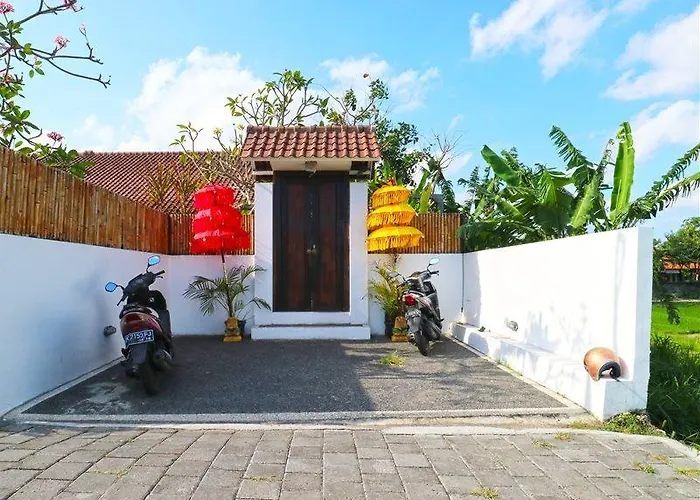 Pererenan Nengah Guest house 2*